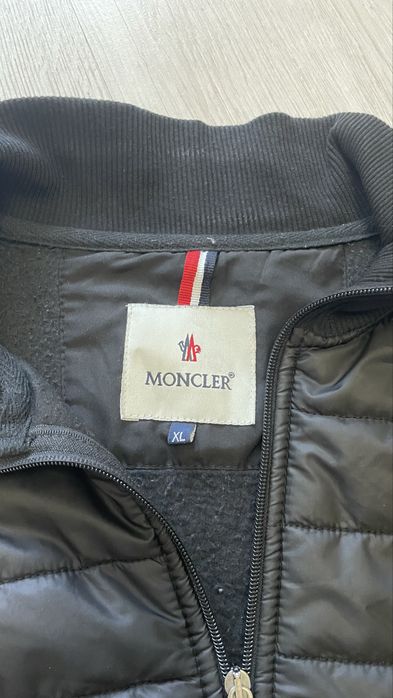 Куртка MONCLER неношенный