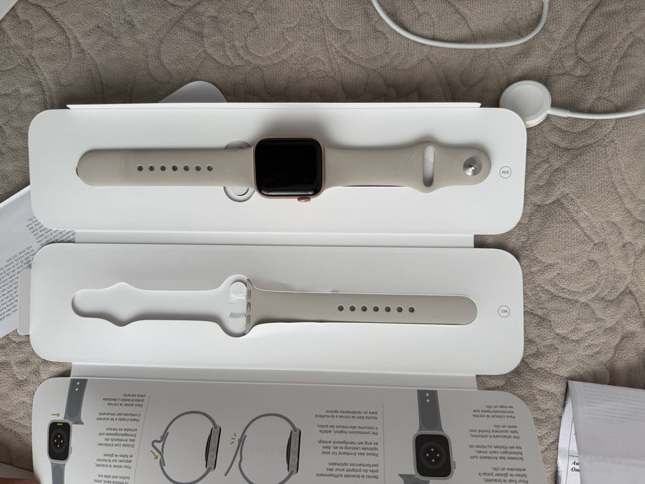Продам apple watch se