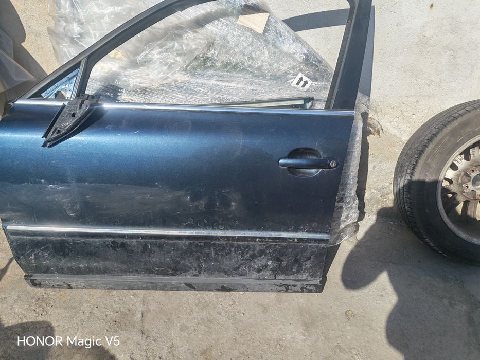 Врати предни  лява и дясна за Vw Passat b5