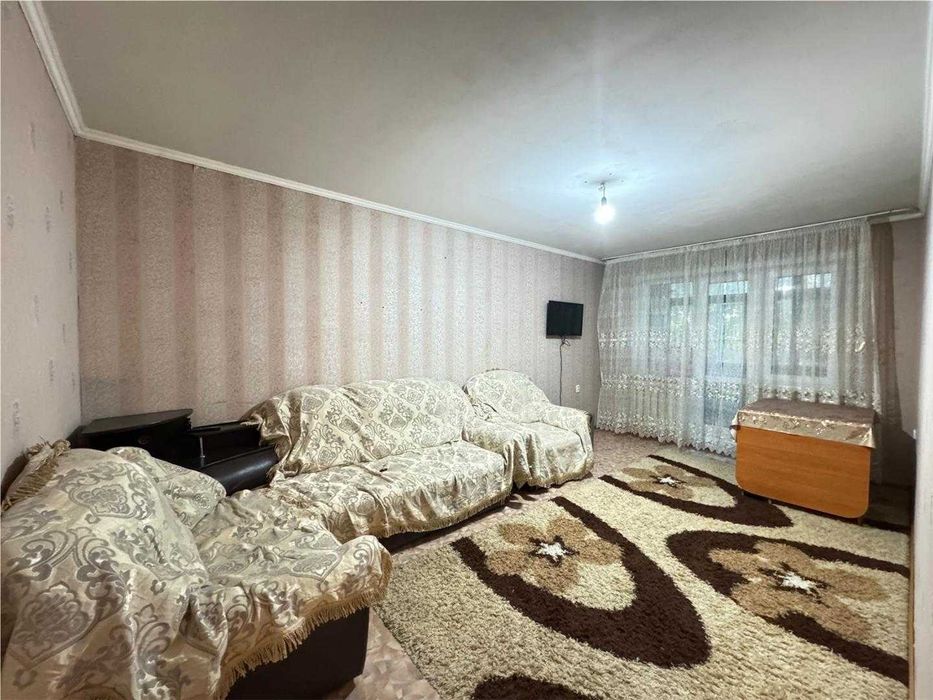 Продам 2х комн квартиру на 3 мкр в ЦЕНТРе города НЕ УГЛОВАЯ