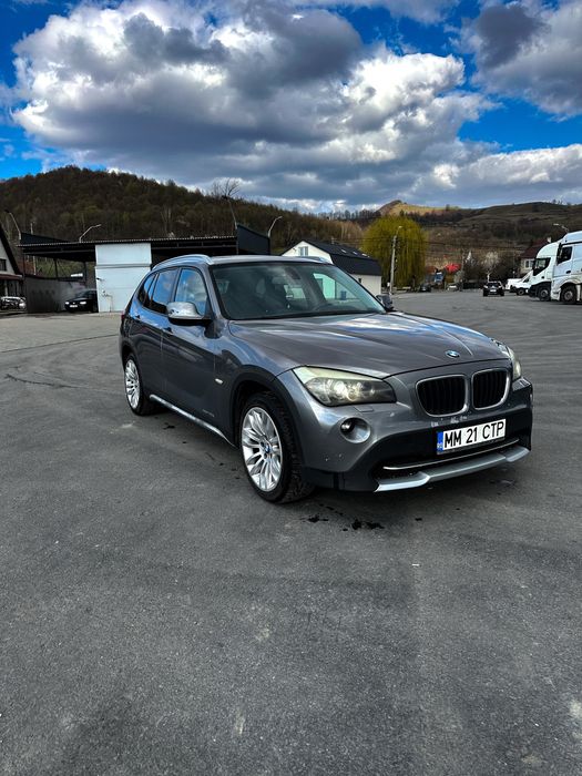 BMW X1 2011 — imagine 2