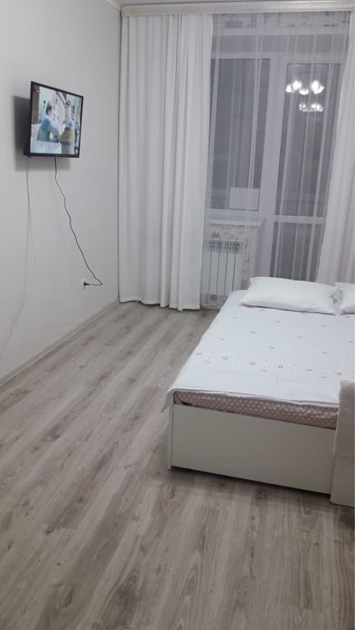 Сдам 1 ком .квартиру 2000/час