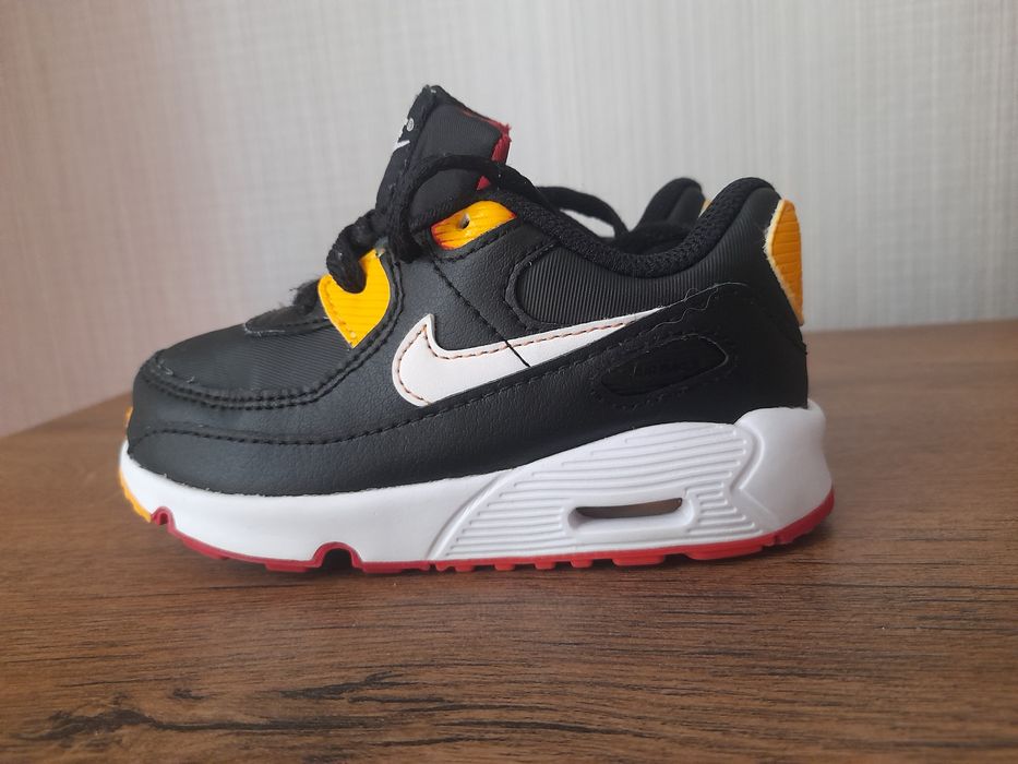 Nike Air max 90 детски маратонки 25 номер.