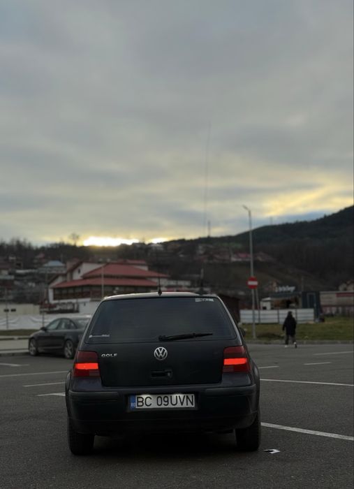 Vând Golf 4, 1.6 benzină