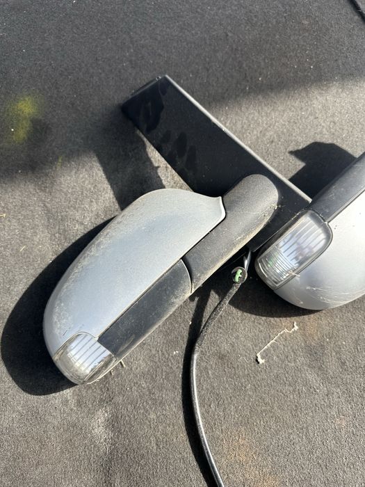 Огледало ляво дясно за Vw Touran t1 с мигач и подгрев ел регулиране