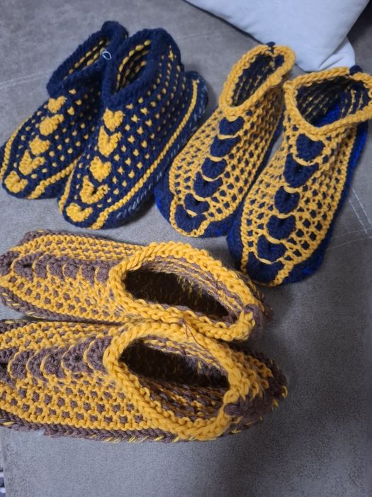 Вязаные тапочки.Ручная работа.
