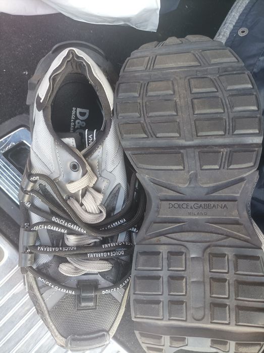 Продавам маратонки Долче габана