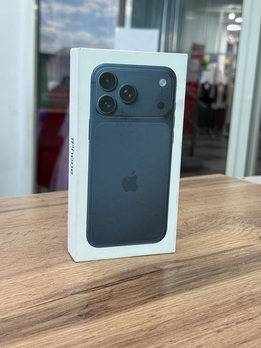 Продам Iphone 17 pro 256Gb