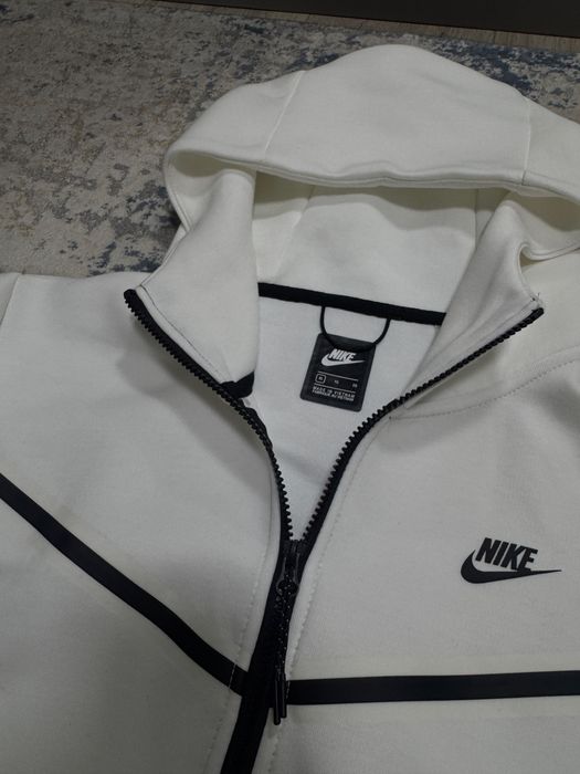 найк теч флис.