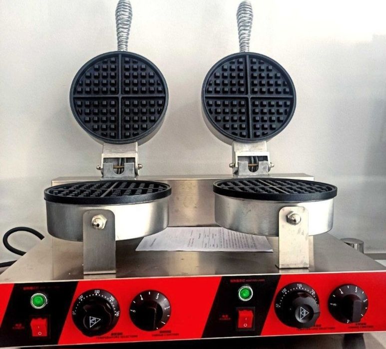 Toster vaflinitsa lakomka elektronniy