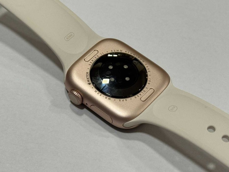 Apple Watch Series 11 42mm