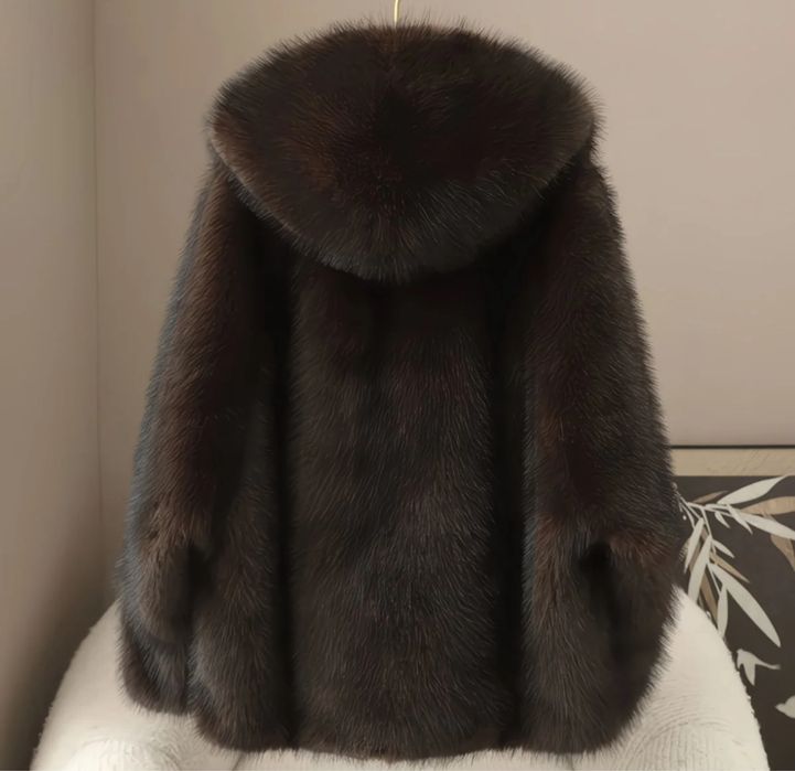 Шуба в наличии со скидкой