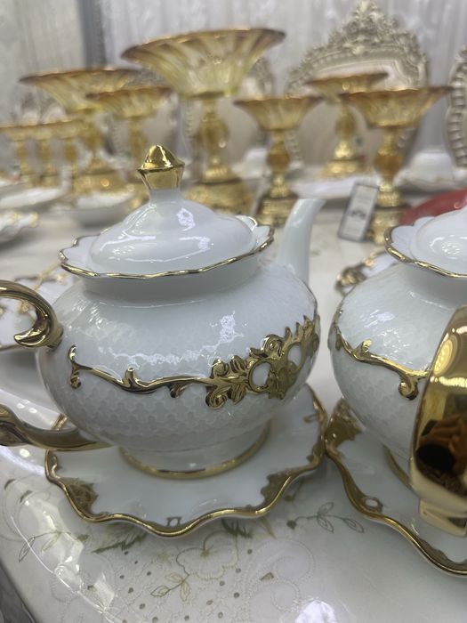 Роскошный сервиз 62 предмета на 12 персон