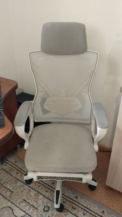 Игровое кресло.