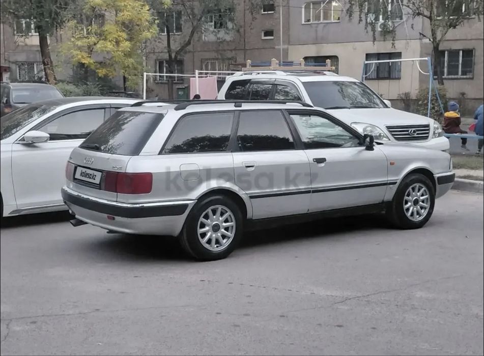 Ауди В4 в хорошем состоянии