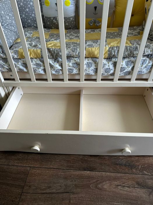 Продам детскую кроватку