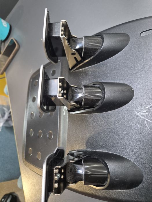 Продам LOGITECH G923