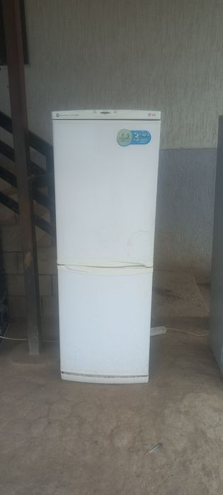 Продам холодильник LG