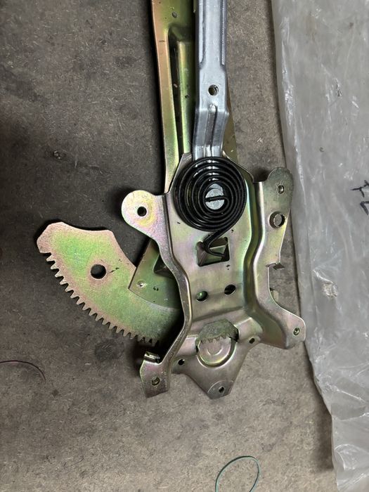 Механизм стеклоподьемника тойота камри 20 передний левый