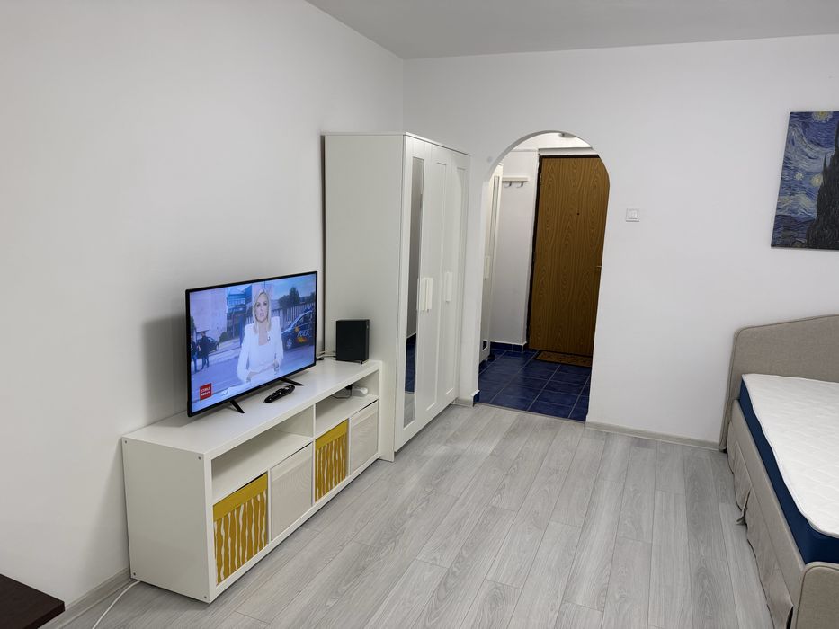 Proprietar | Garsoniera Favorit | Metrou M5 | Mobilata | AC