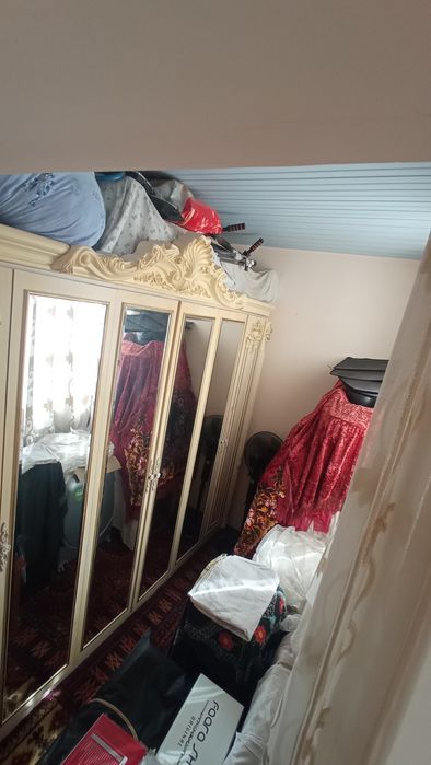 Mebel sotiladi BU. Holati yangidek