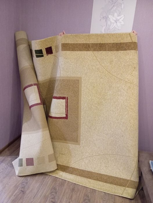 Продам ковер 2*4