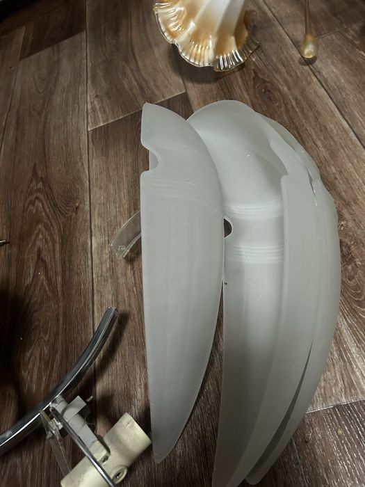 Продам люстру в хорошем состоянии