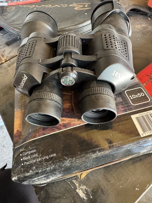 Vand binoclu polaroid