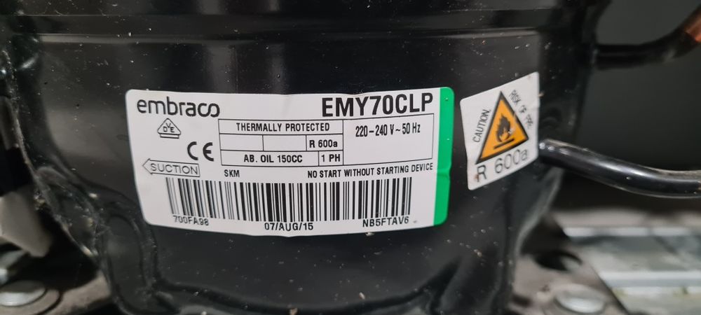 Комбиниран хладилник за вграждане  Whirlpool ART 6500/A+