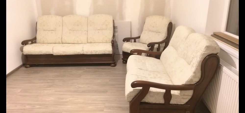 Set canapele extensibile + fotoliu din lemn masiv