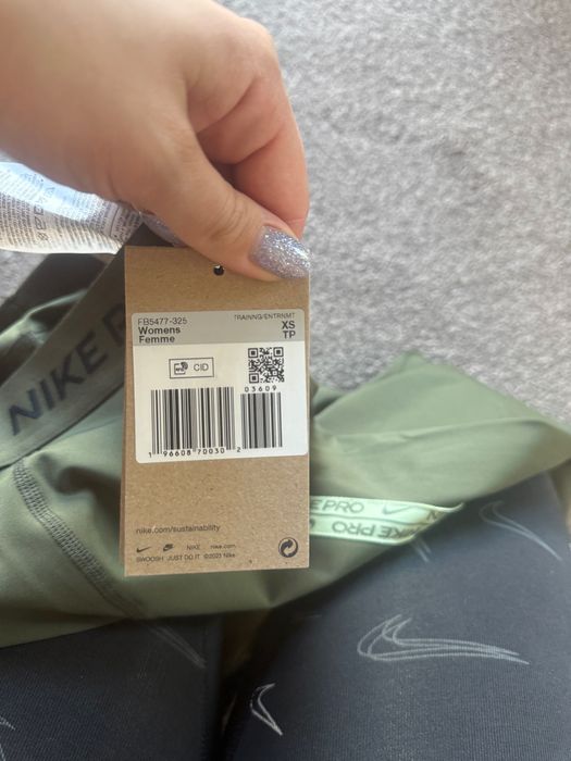 Дамски клин Nike Pro