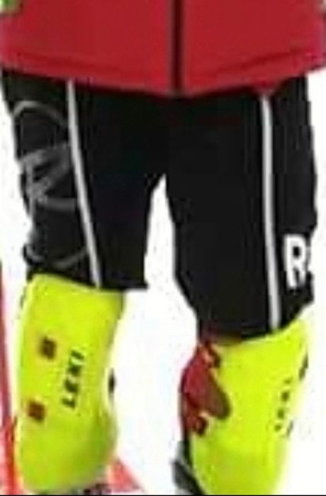 Продавам почти нови състезателни къси гащи на Rossgnol