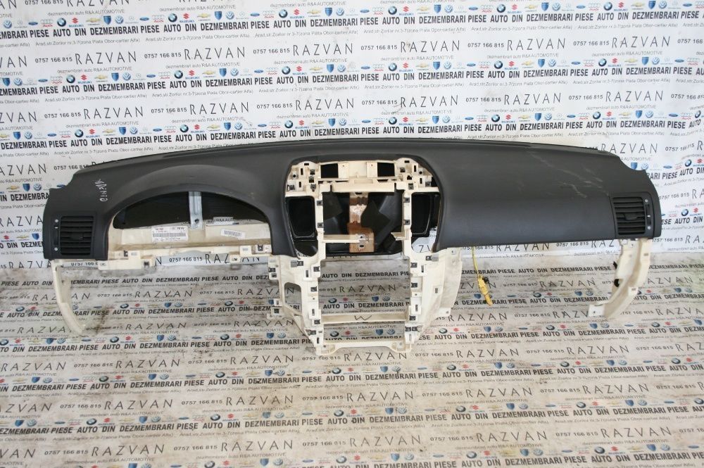 Plansa Bord Kia Sorento 2002-2009 Dezmembrez Kia Sorento