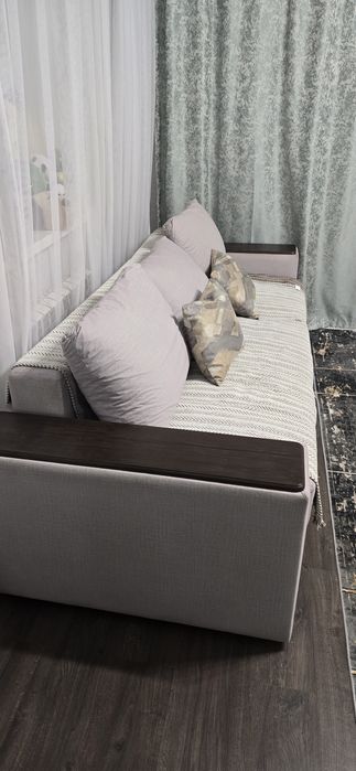 Продам диван, б/у