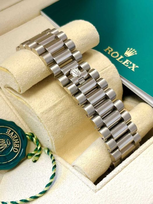 rolex day-date 40mm сребристо/зелено