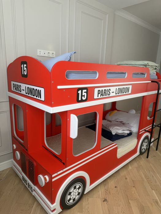 Продам кровать 2 уровневый