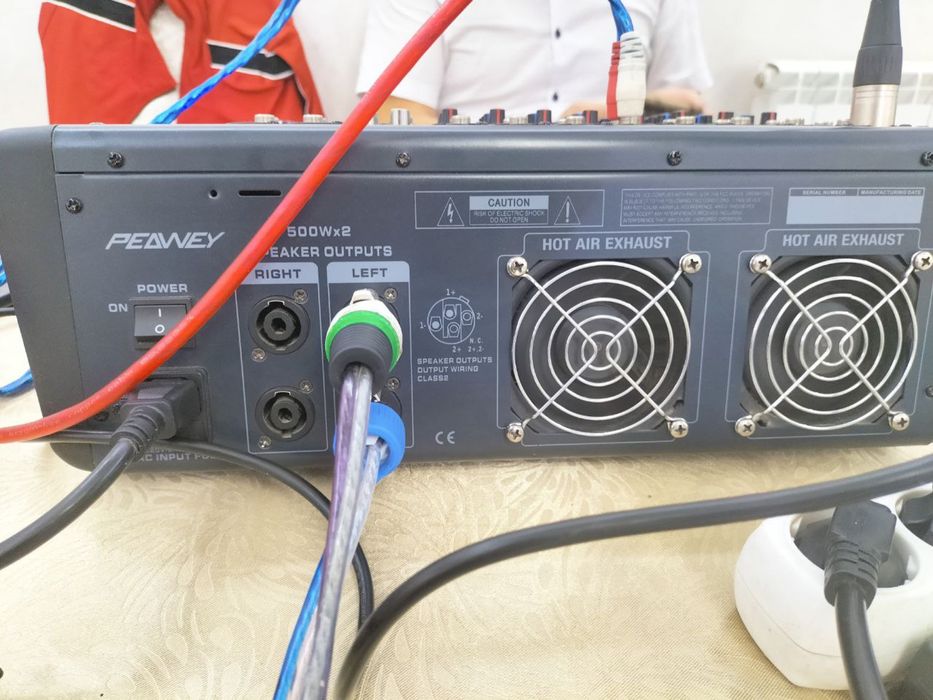 Продам микшерный пульт и колонка .