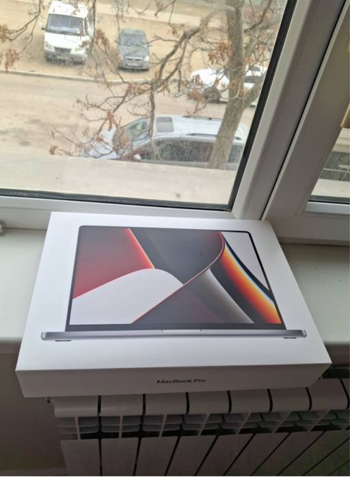 Ноутбук Apple MacBook Pro 16 / 32 Гб