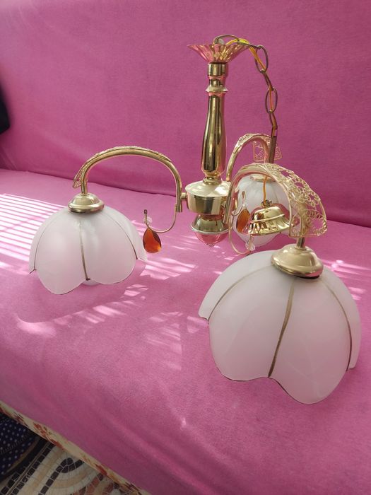 Люстра с лампочками,с крючком,готовая