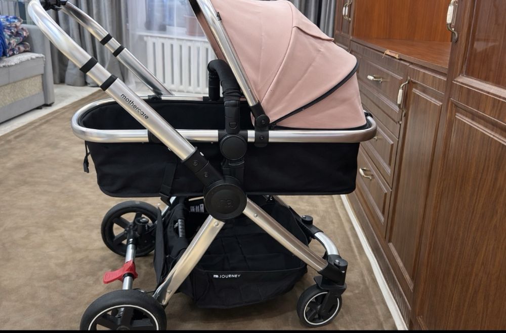 Продается б/у коляска есть небольшой торг.