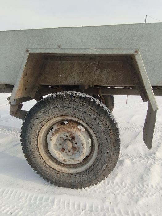 Прицеп легковой,самосвальный.