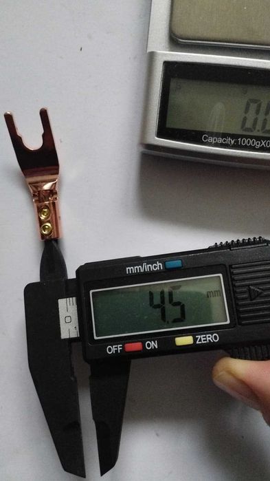 Conectori tip papuc cu doua suruburi de contact - 4 buc.