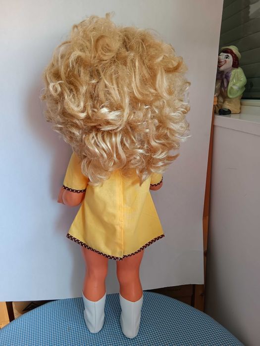 Papusa Aradeanca 57cm, veche  de colectie , Perioada comunista RSR
