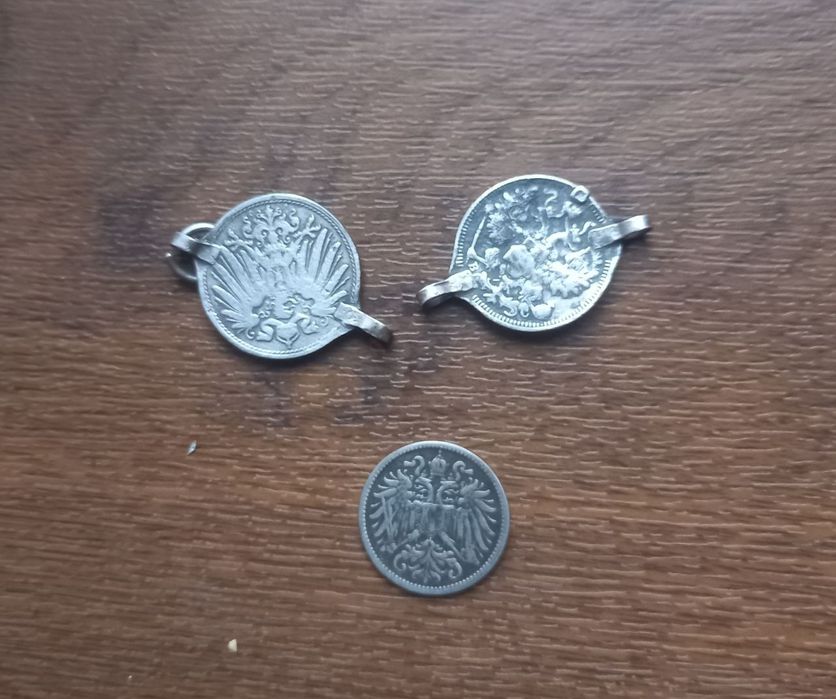 Kumush tangalar sotiladi