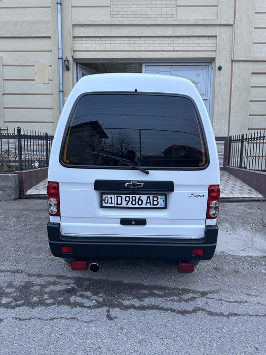 Damas srochna sotiladi