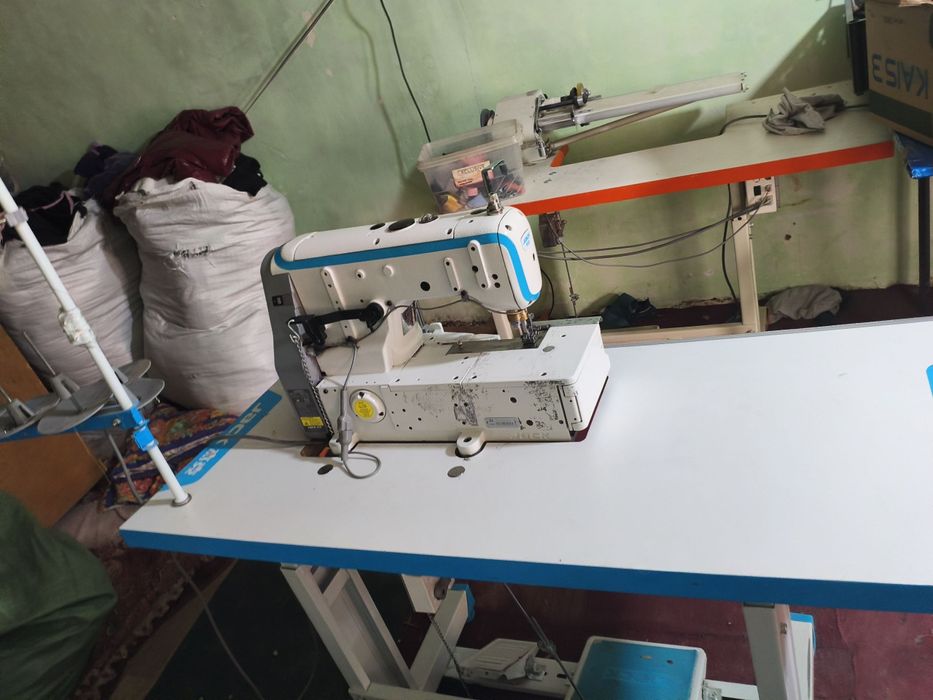 Tikuv mashinasi sotilad