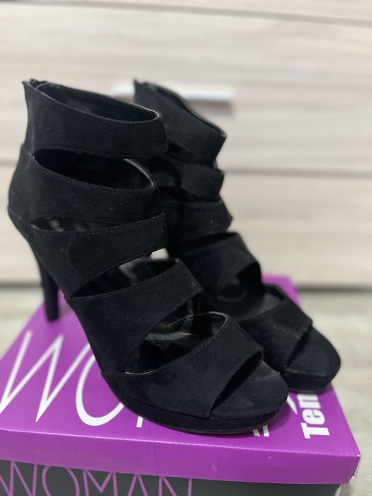 Дамски обувки с ток