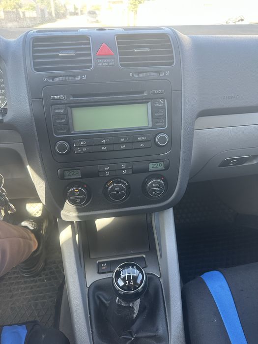 Volkswagen Golf 5 1.6 benzina