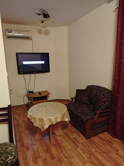 Дава се под наем Едностаен апартамент в Враца, Квартал 103 - 46 кв.м за 255 € - Снимка #3