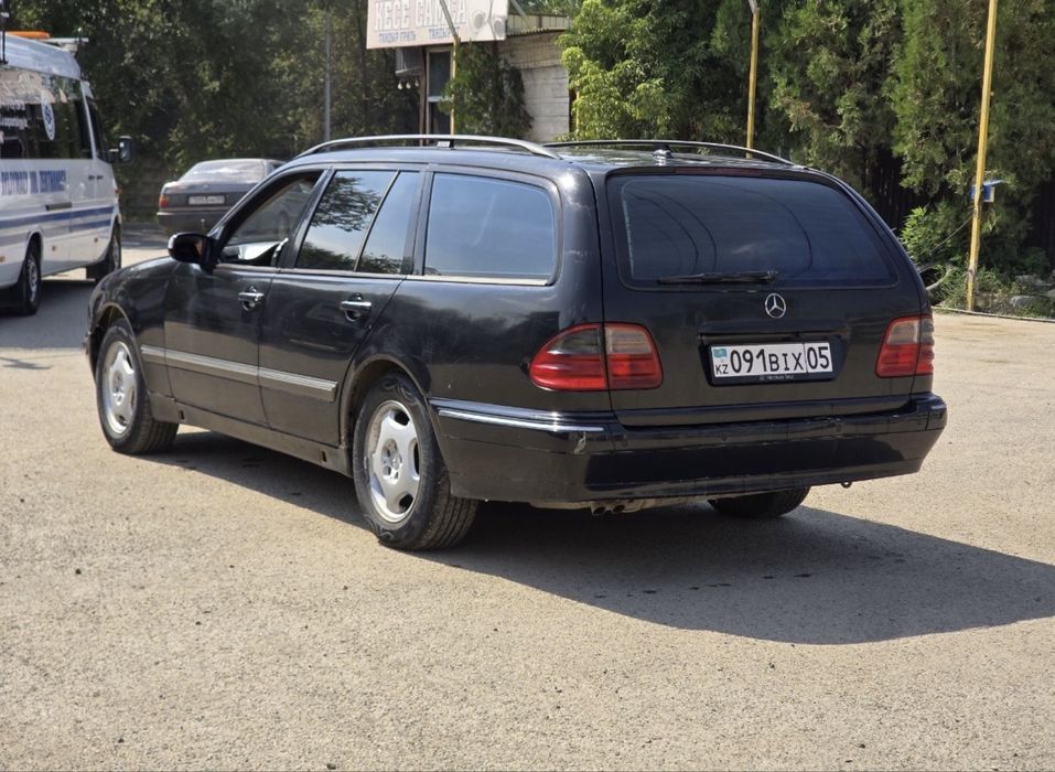 Mercedes - Benz E320 3.2
